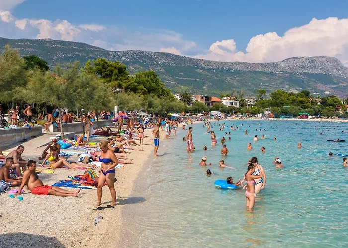 Lägenhet With Parking Space Kastel Stari, Kastela - 19740 *