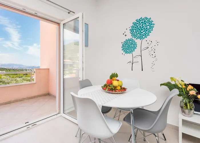 With Parking Space Kastel Stari, Kastela - 19740 *