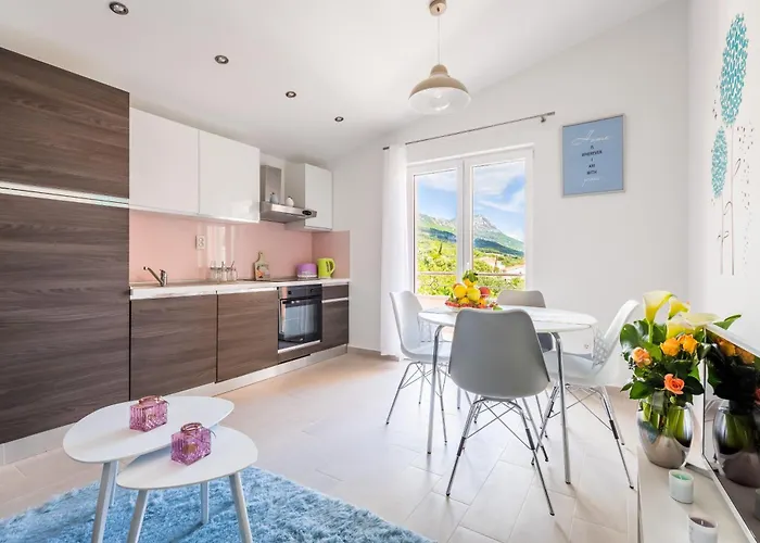 With Parking Space Kastel Stari, Kastela - 19740