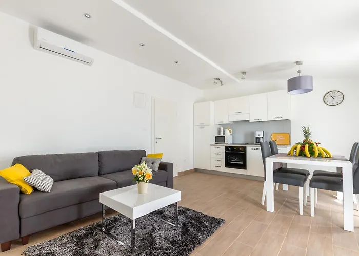 With Parking Space Kastel Stari, Kastela - 19740 Kaštel Stari