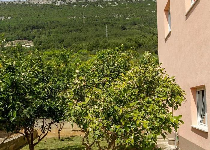 With Parking Space Kastel Stari, Kastela - 19740 * Kaštel Stari